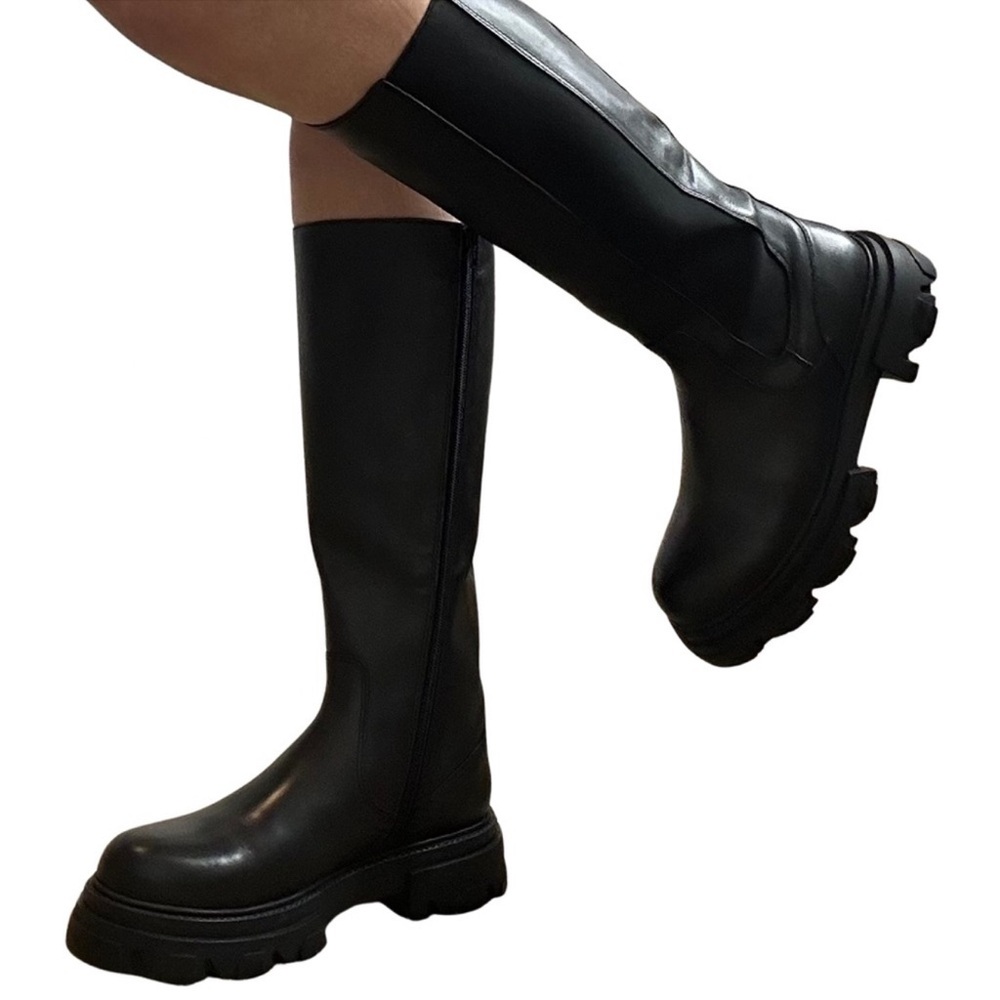 Steve Madden Wayde Black Knee-High lug sole Women's Boots